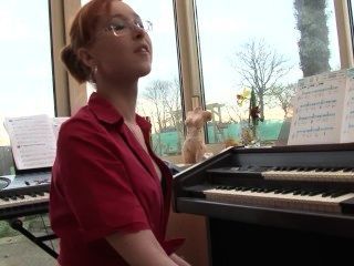 Klavierlehrer Macht Der Unterricht Intimer