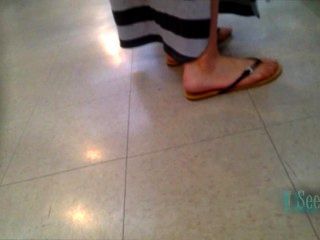 Langes Kleid Latina Füße