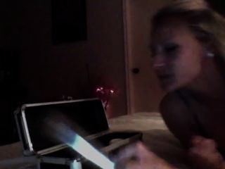 Sehr Heißes Mädchen Auf Der Webcam. Toller Körper!