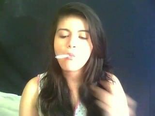 Latina Macht Rauchen # 1