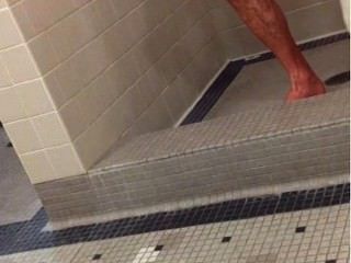 Spy-cam In Showers_big Dicked Vater Gefangen In Duschen