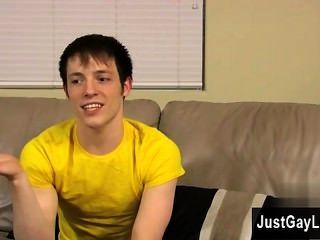 Homosexuell Jocks Dieses Ohio Geboren, 22 Jahre Alten Mit Dem Frechen Lächeln Kann Seine